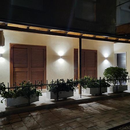 Pietro Guesthouse 2 Tirana Buitenkant foto