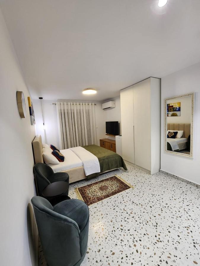 Pietro Guesthouse 2 Tirana Buitenkant foto